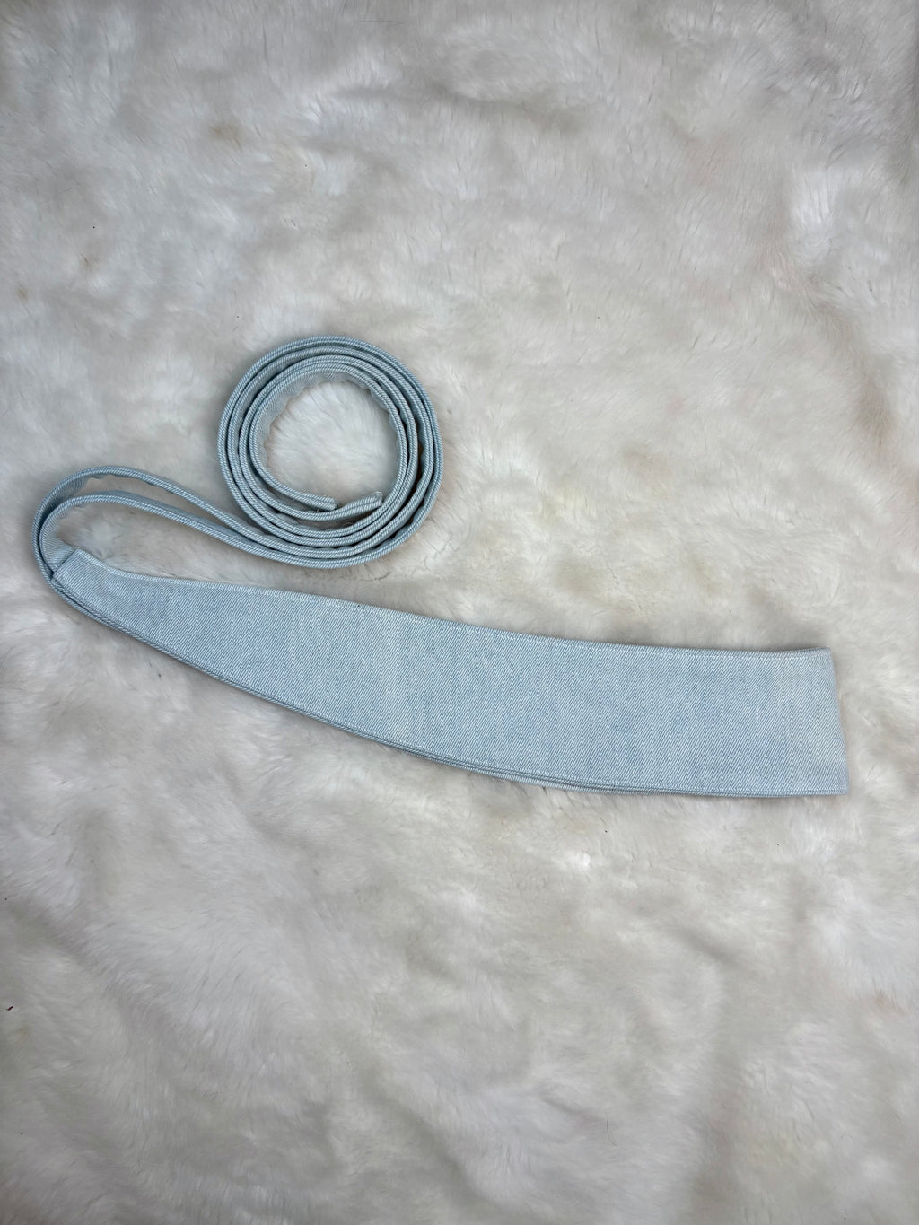 Ceinture incurvée denim bleu clair